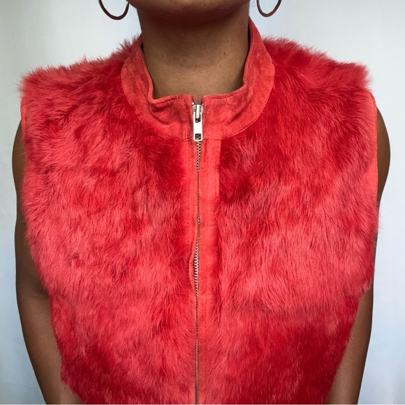 Red rabbit fur vest - Picture 2 of 5